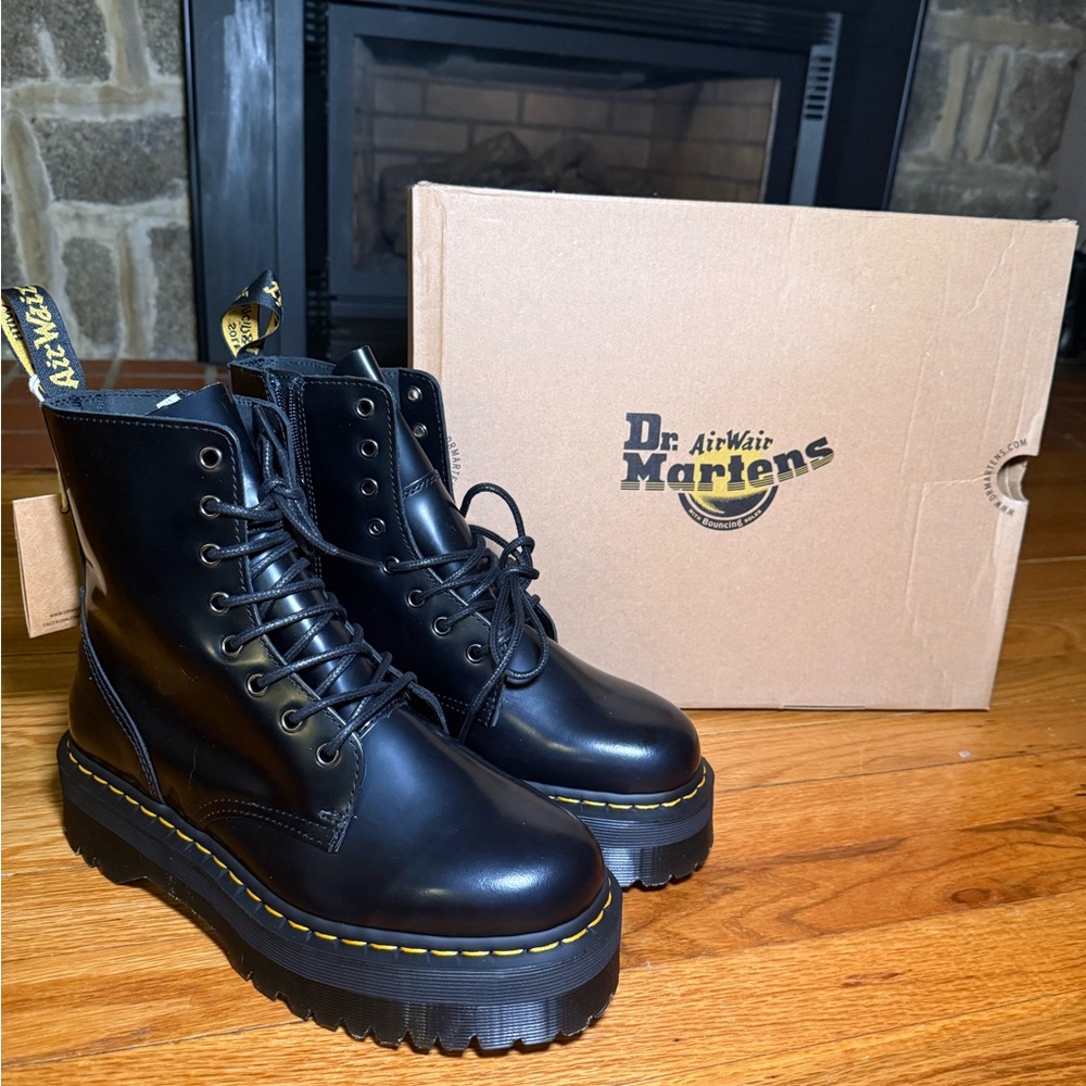 Dr. Martens Jadon Platform Boots – New in Box